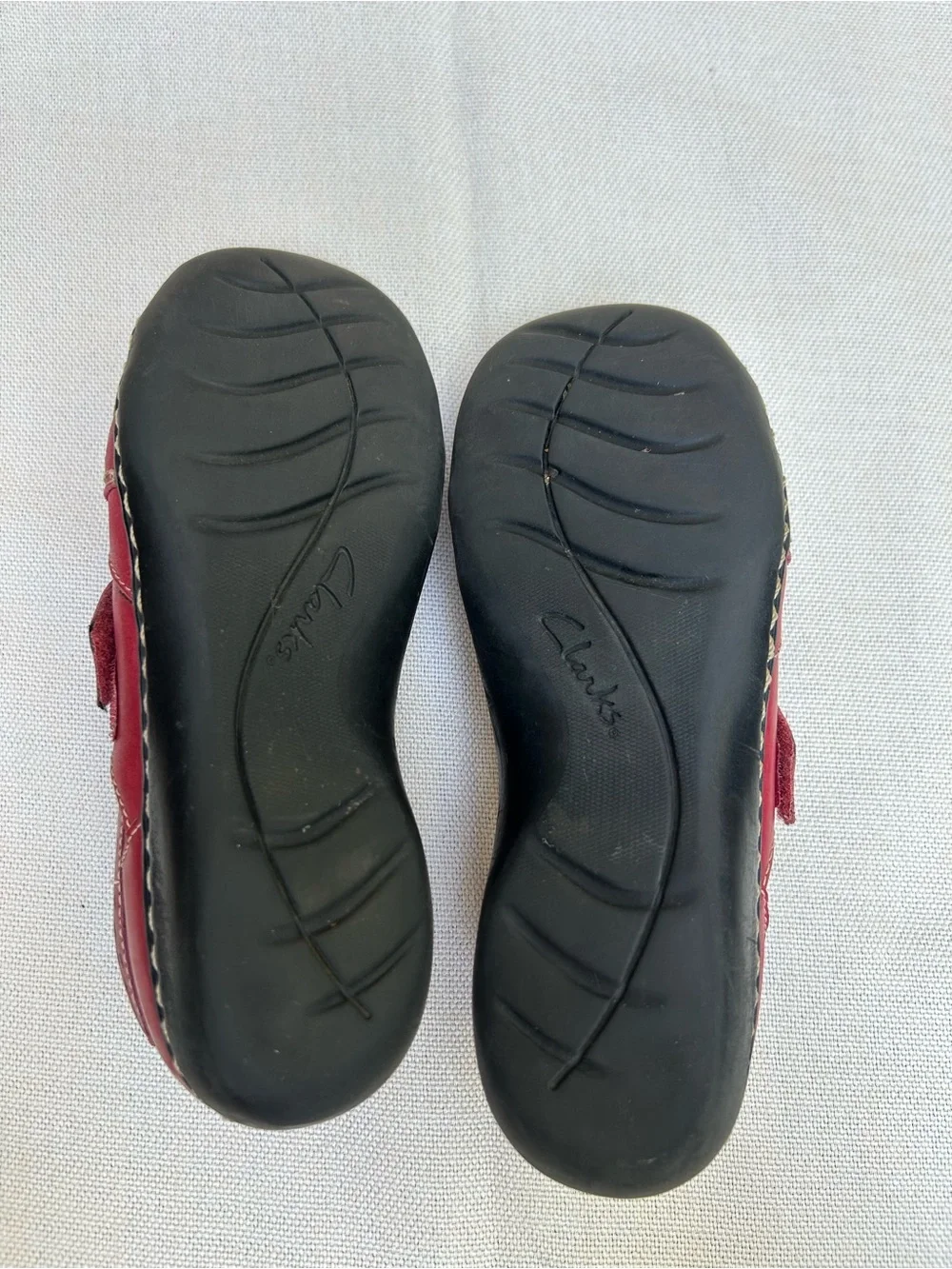 Clarks Red Leather Crisscross Comfort Flats